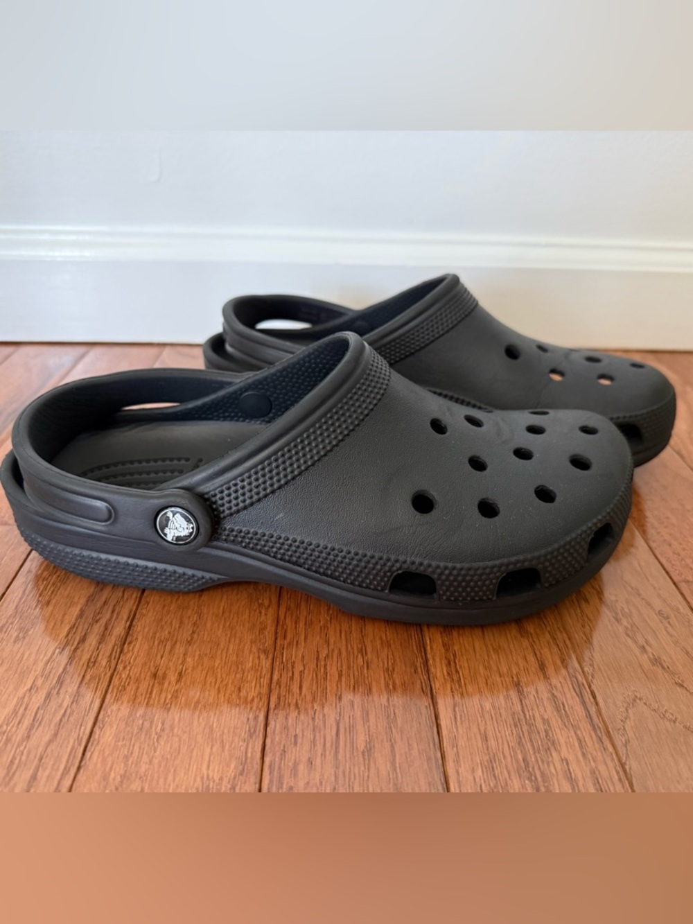 CROCS Men’s Classic Clog in Black